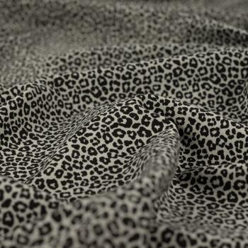 Baumwolljersey in Khaki mit Leopard, Stoff in ganzer Breite
